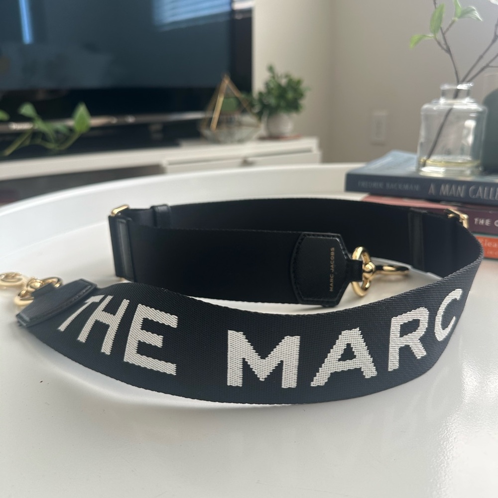 Marc Jacobs Strap